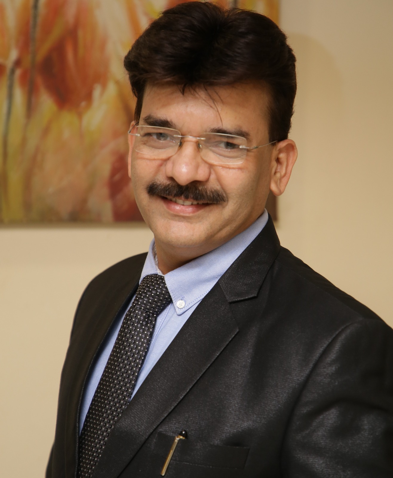 Dr. Sanjay Shetye, Chief Wellness Mentor at NaturoX Wellness